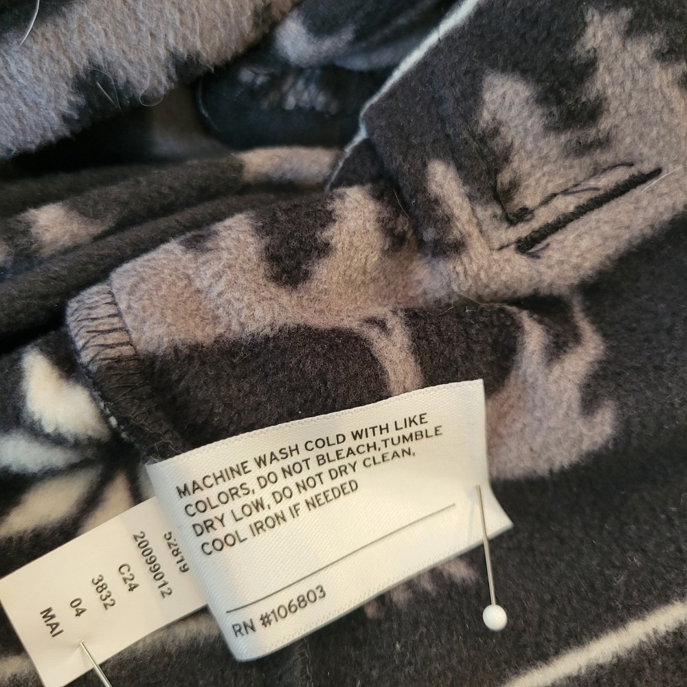 Duluth Trading Womens Fleece Medium Snap Neck Pullover Moose Fair Isle Black - Picture 6 of 15